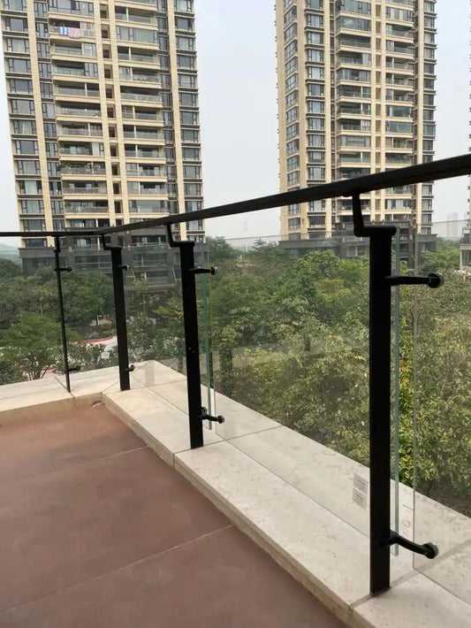 Vintage Wrought Iron Decorative Balcony Guardrail
