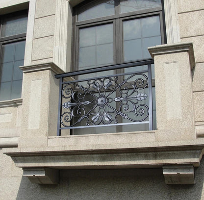 Vintage Style Weatherproof Iron Balcony Railing