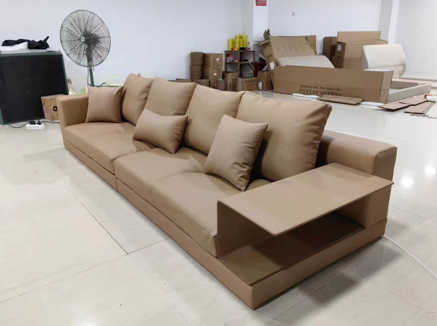 4-Seater Sofa with Built-in Side Table