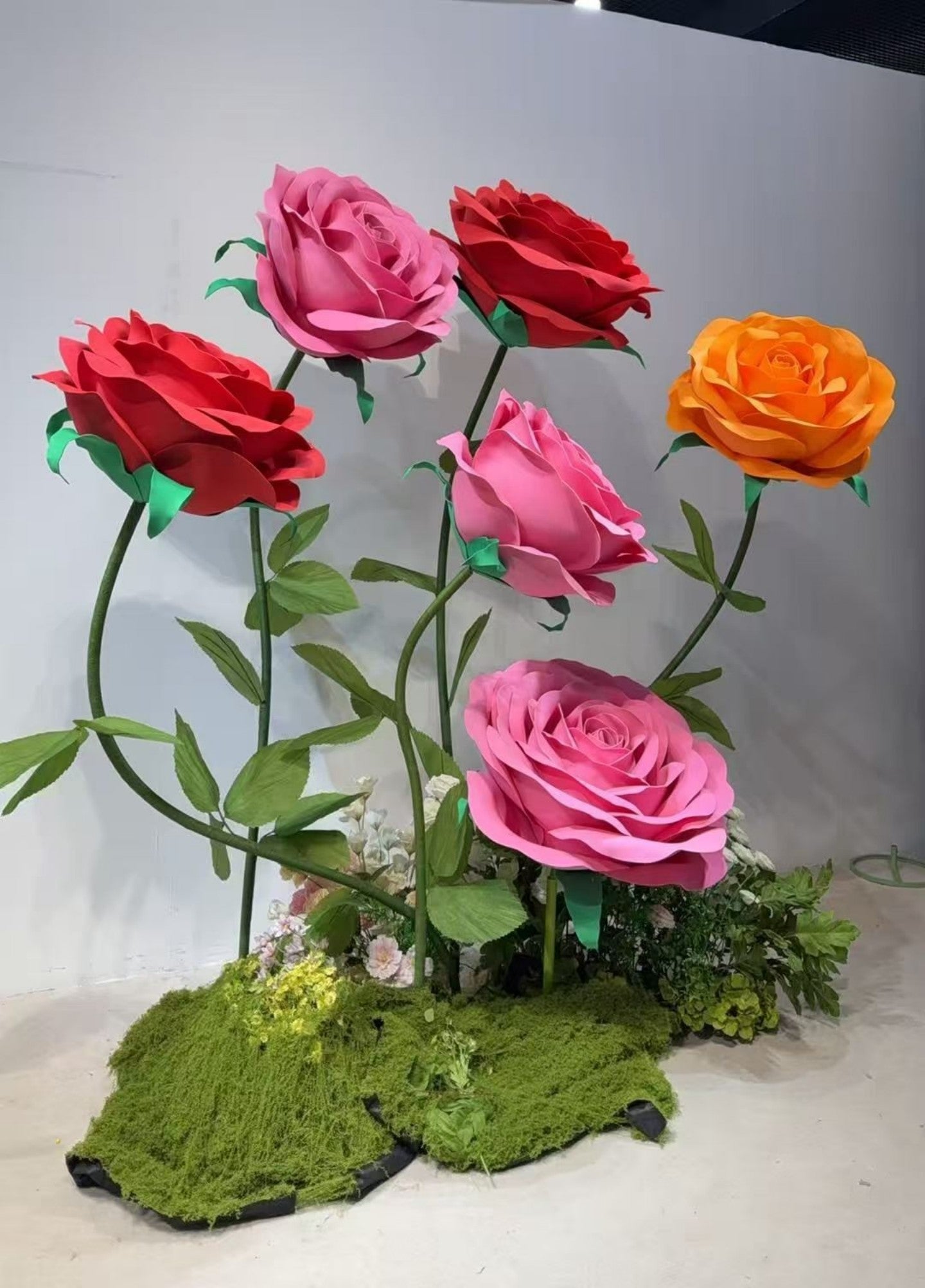 Giant Paper Rose Wedding Display Set