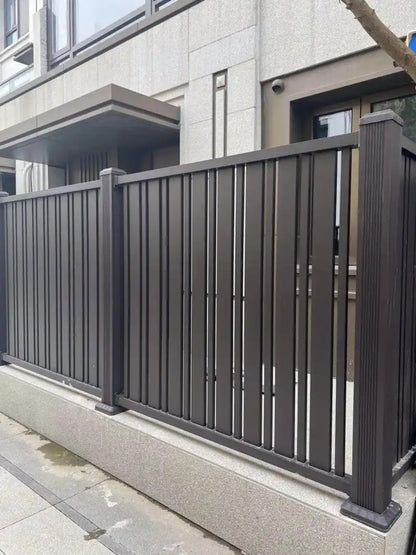 Weatherproof Anti-Rust Artistic Iron Garden Fence
