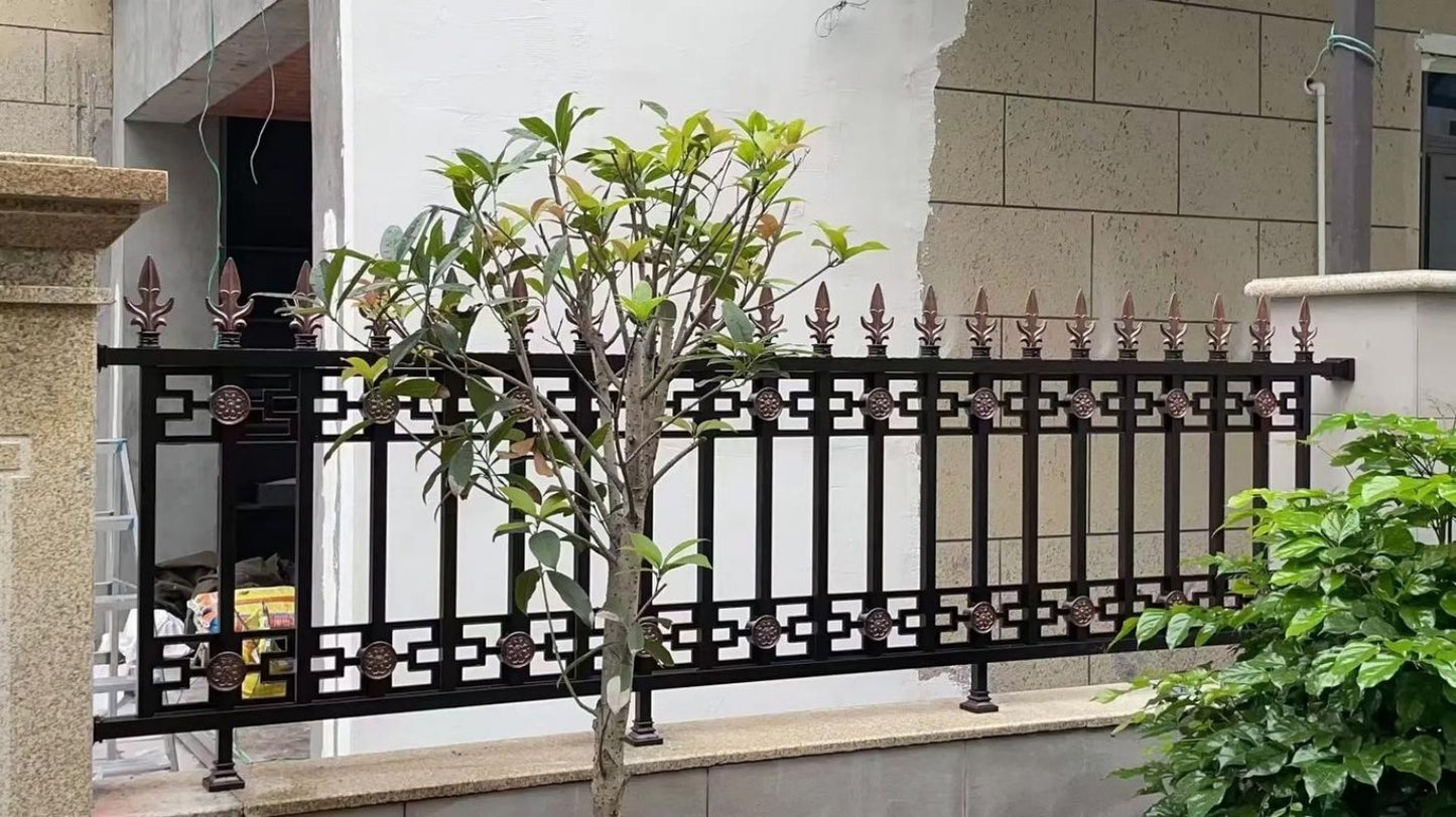 Durable Vintage Style Exterior Iron Garden Fence