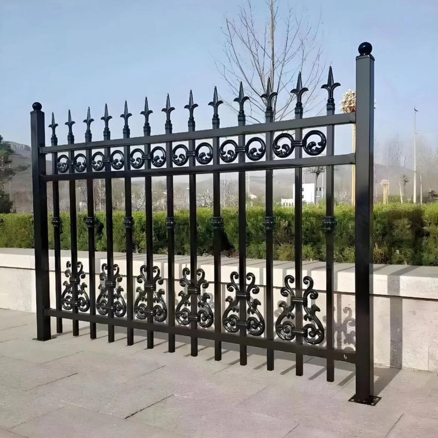 Durable Vintage Style Exterior Iron Garden Fence