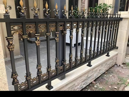 Weatherproof Anti-Rust Artistic Iron Garden Fence
