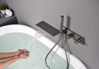 Durable Concealed Wall-mounted Bathtub Faucet