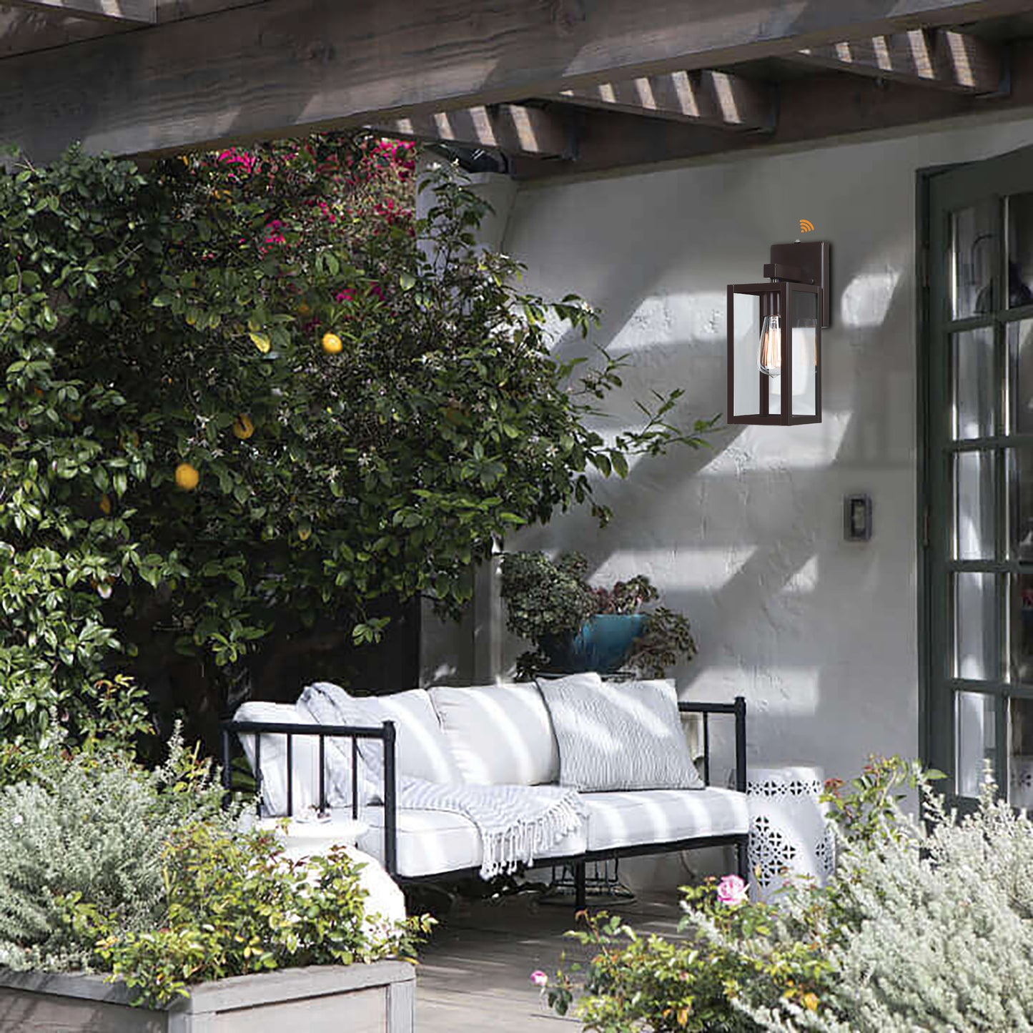 Elegant Victorian Outdoor Lighting
