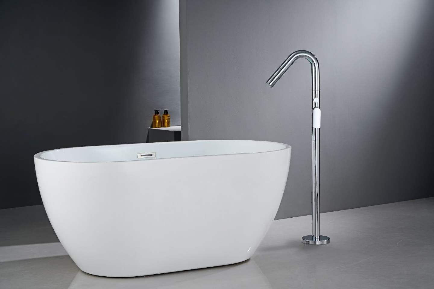 Elegant Polished Chrome Practical Bathtub Basin Faucet 61011-9