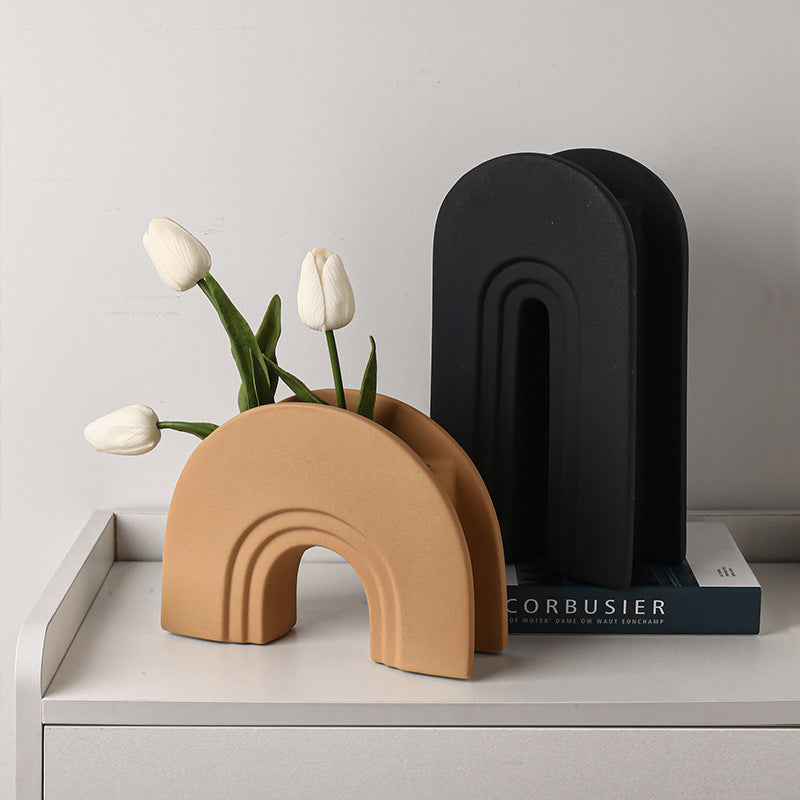 Creative Arched Ceramic Vase